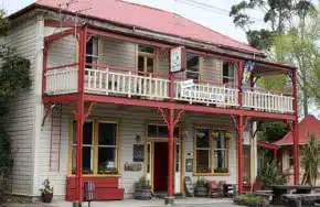 Image of the hotel called Formerly the BlackBall Hilton near Greymouth on the West Coast of New Zealand